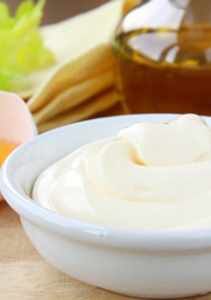 A picture of Daniel's Homemade Mayonaise Sauce.