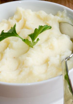 A picture of Garlic Mashed Potatoes.