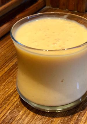 A picture of Mango and banana Shake 🥭🍌.