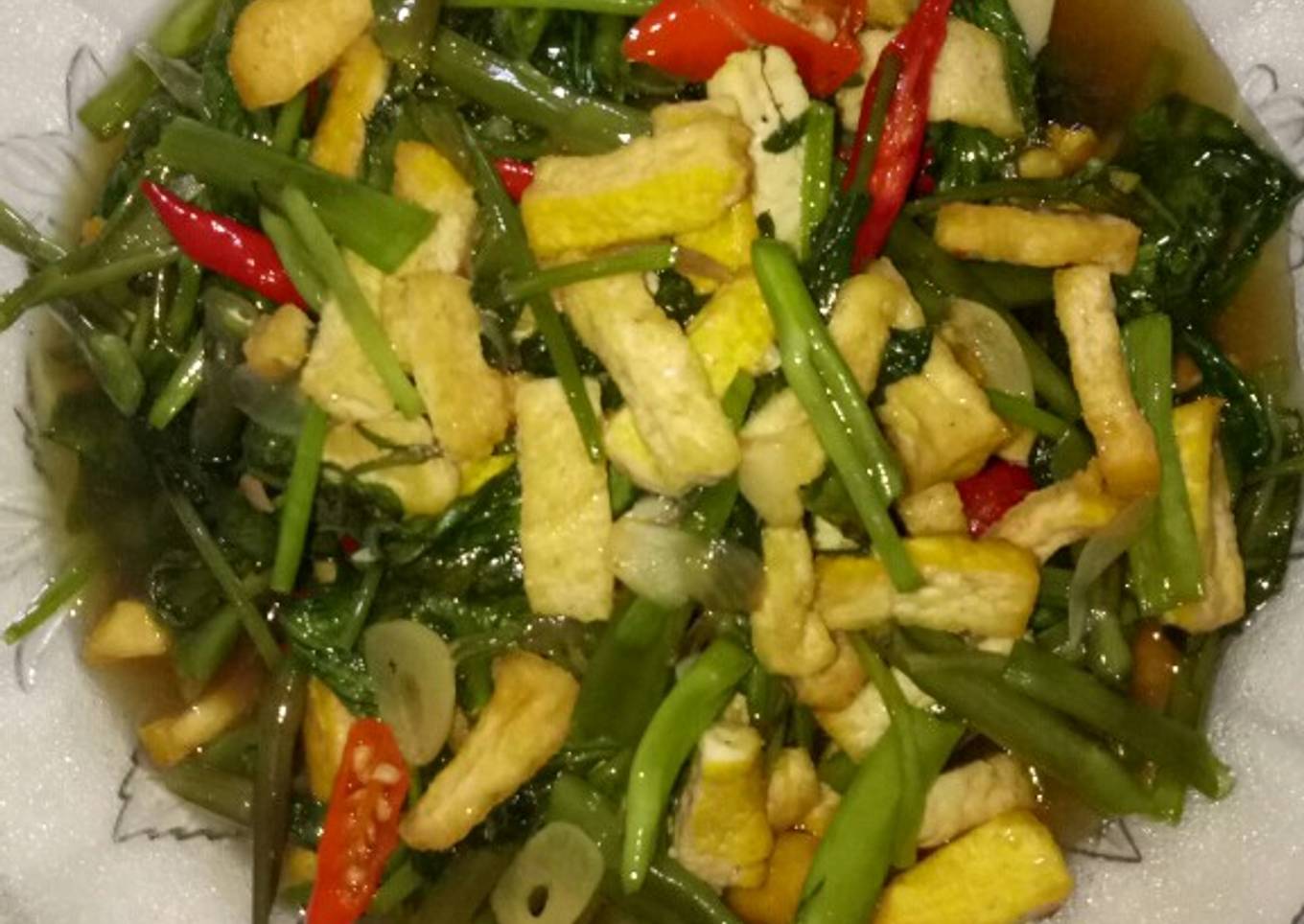 Tahu dengan kol goreng