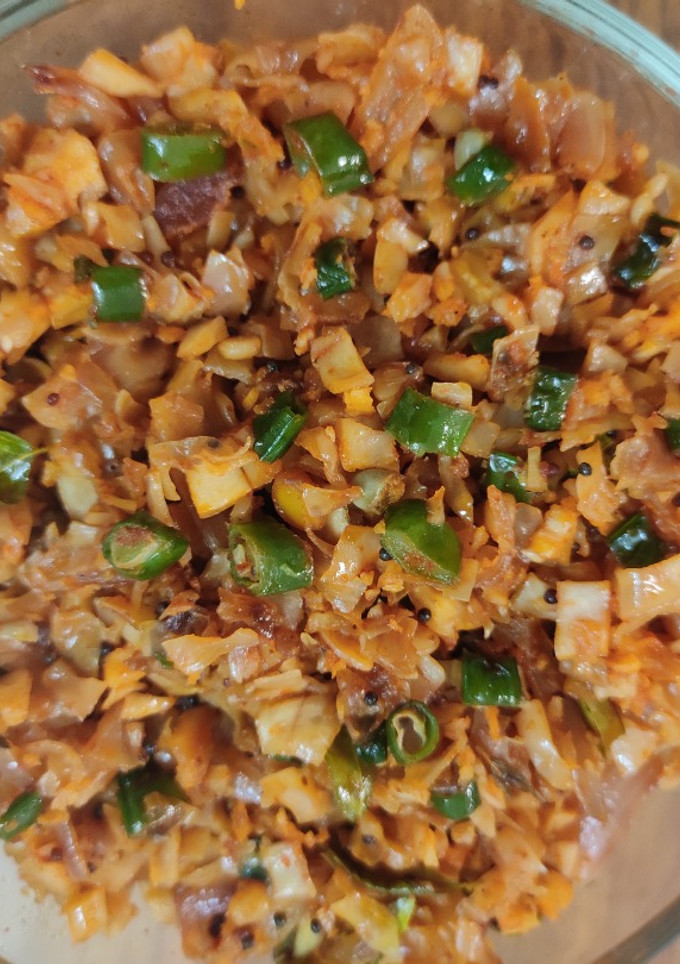 முட்டைகோஸ் தட்டைக்காய்  வதக்கல் (Muttaikosh thattaikaai vathakkal recipe in tamil) செய்முறை முக்கிய புகைப்படம்