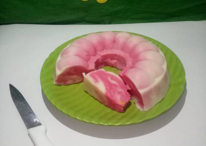 Cara bikin Pudding Roti Tawar Merah Putih Cara bikin Pudding Roti Tawar Merah Putih