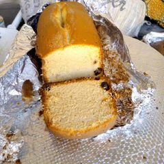 A picture of Plain cake.