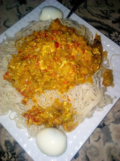 A picture of Taliya da sauce na kwai.