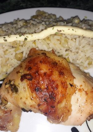 Una foto de Pollo Asado al limón