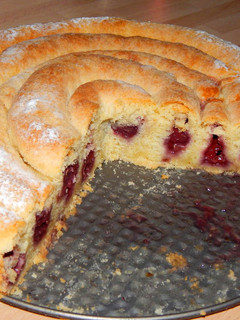 Meggyes tekercs pite recept fotója