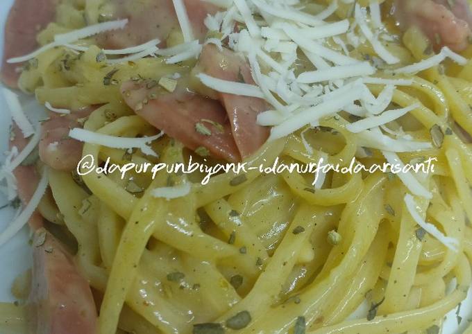 Carbonara Fettuccine praktis