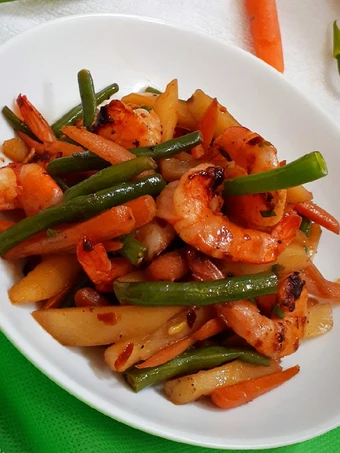 Easy Steps to Prepare Grilled Honey Prawn with Veggies the Awesome  Tasty