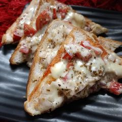 Cheesy Bread Pizza A picture of Cheesy Bread Pizza.