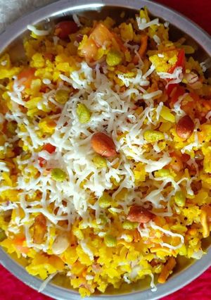 चीज़ पोहा (Cheese poha recipe in hindi) रेसिपी मुख्य फोटो