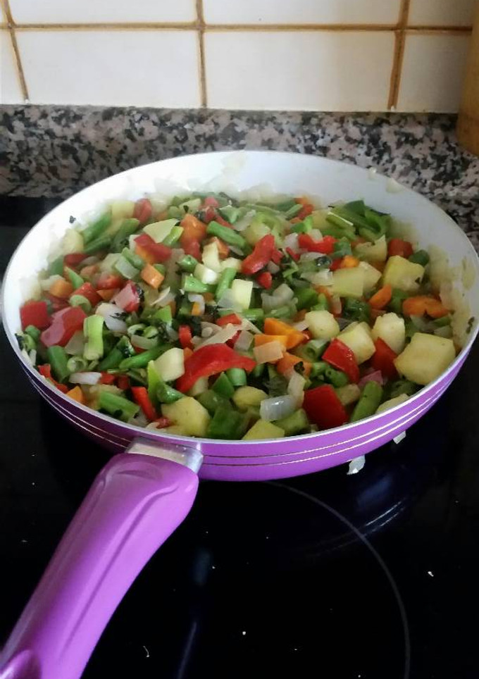 Una foto de Pisto de verduras