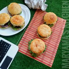A picture of Beef burger.