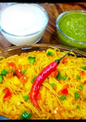 टोमेटो वर्मिसेली (Tomato Vermicelli Recipe In Hindi) रेसिपी मुख्य फोटो