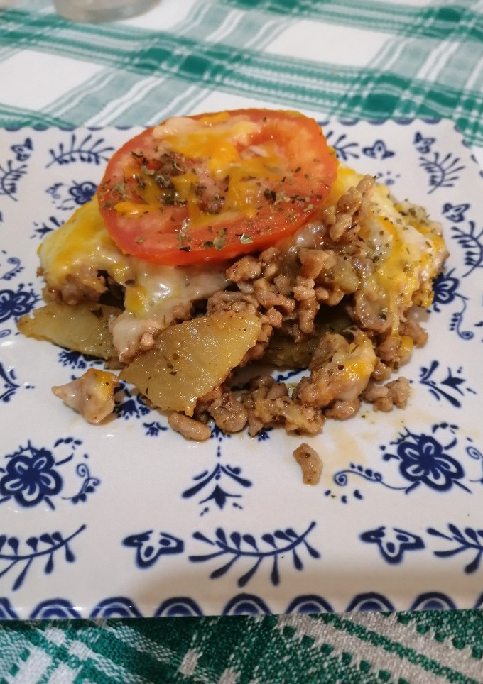 Una foto de Pastel de carne, papas y queso