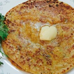 A picture of Stuffed Gobhi Paratha.