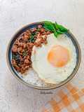 Pad Kra Pao Rice Bowl / Thai Beef Basil Rice Bowl ala umma