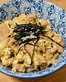 Oyakodon ข้าวหน้าไก่กับไข่ อาหารญี่ปุ่น