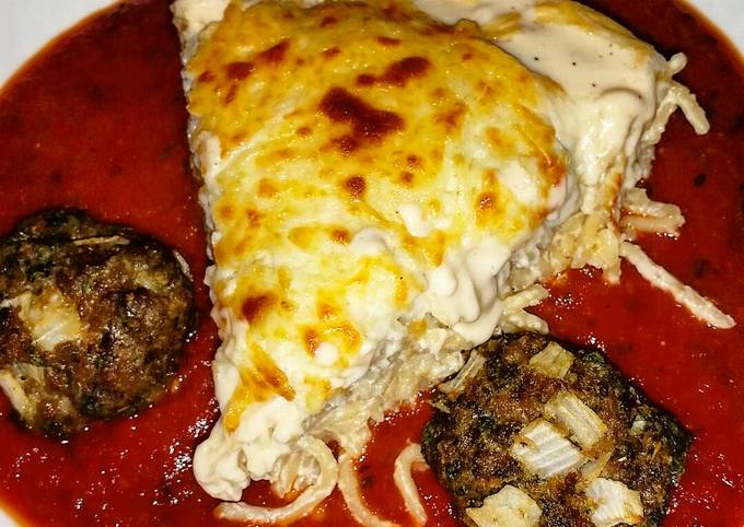 Spaghetti Pie & Meatballs