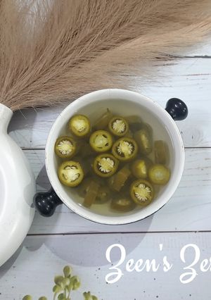 A picture of Pickled Jalapenos.