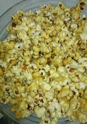 A picture of Caramel popcorns.