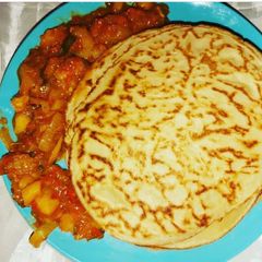 A picture of Savoury pancake with potato sauce.