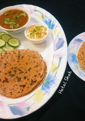 ज्वार आचारी रोटी रेसिपी मुख्य फोटो
