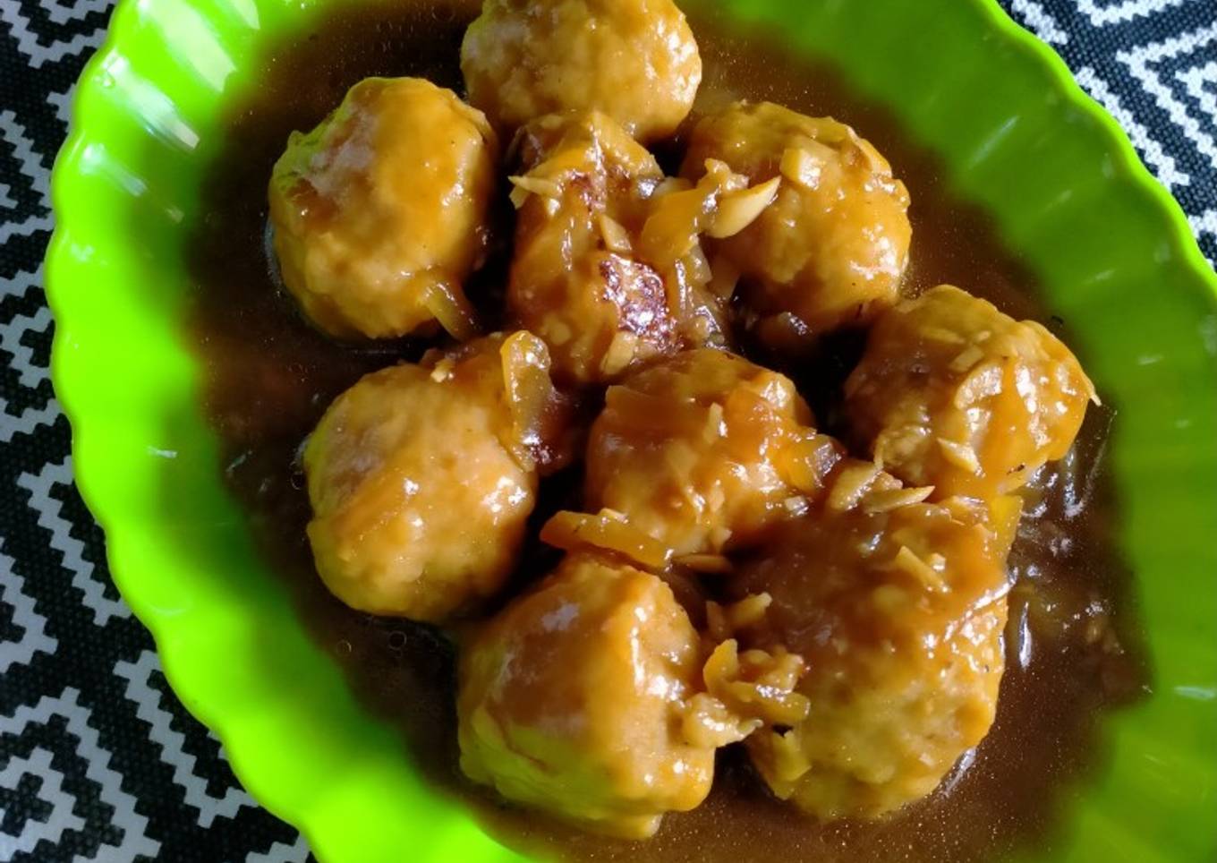 Bistik Bola-Bola Ayam