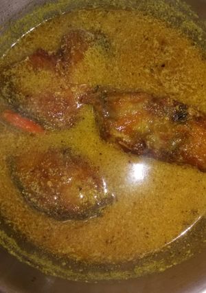 A picture of Macher jhal(fish curry).