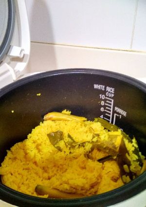 Foto resep Nasi kuning rice cooker