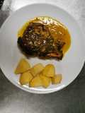 Galta al horno con salsa de mostaza