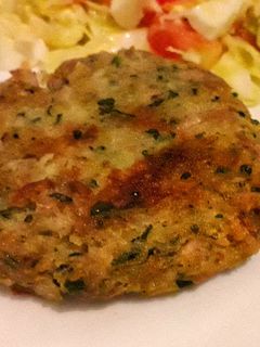 Una foto de Medallones de papa y atún 🥔🐟