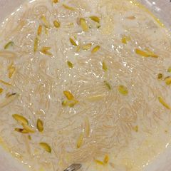 A picture of Sheer khurma.