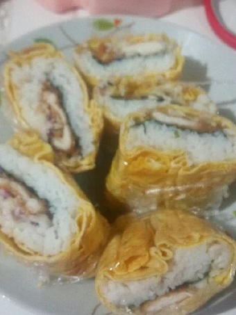 Langkah Mudah untuk Membuat Resep  Sandwich nasi onigirazu yang Enak Banget, Enak Banget