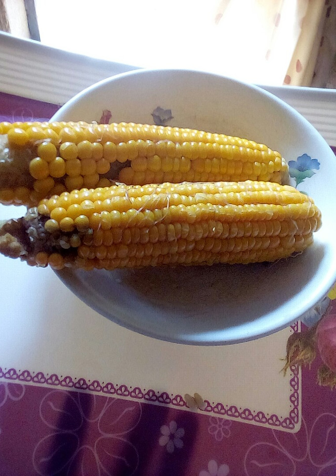 A picture of Boiled corn.
