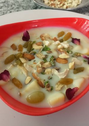 A picture of Creamy custard.