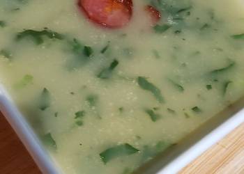 Easy Fast Cooking Caldo Verde com Chourio Portuguese Collard Green Soup Delicious Simple