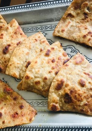 A picture of Aloo paratha.