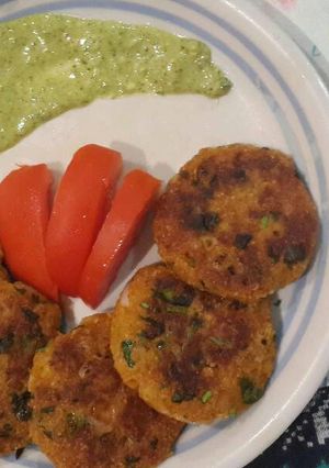 A picture of Oats and moong daal cutlets.