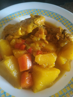 Una foto de Estofado de la abuela de pollo a la cerveza