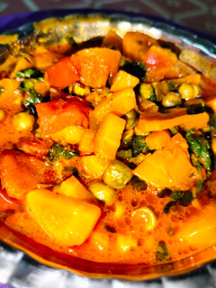 દેશી ગાજર વટાણા નું શાક (Desi Gajar Vatana Shak Recipe In Gujarati) રેસીપી મુખ્ય ફોટો