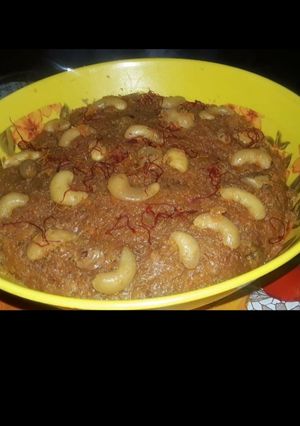 A picture of Kesari halwa.