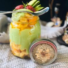 A picture of Whosayna’s Fruit Avo Parfait.