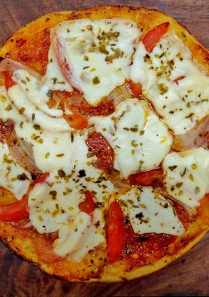 A picture of Whole wheat margarita pizza.