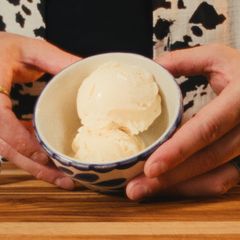A picture of The BEST Vanilla Ice Cream.