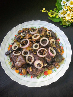 மட்டன் சுவரொட்டி பெப்பர் ஃப்ரை (Mutton Pepper fry Recipe in Tamil) செய்முறை முக்கிய புகைப்படம்