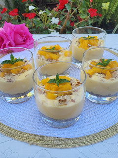 Una foto de Postres de mango