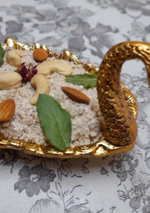 A picture of Dhaniya panjiri.