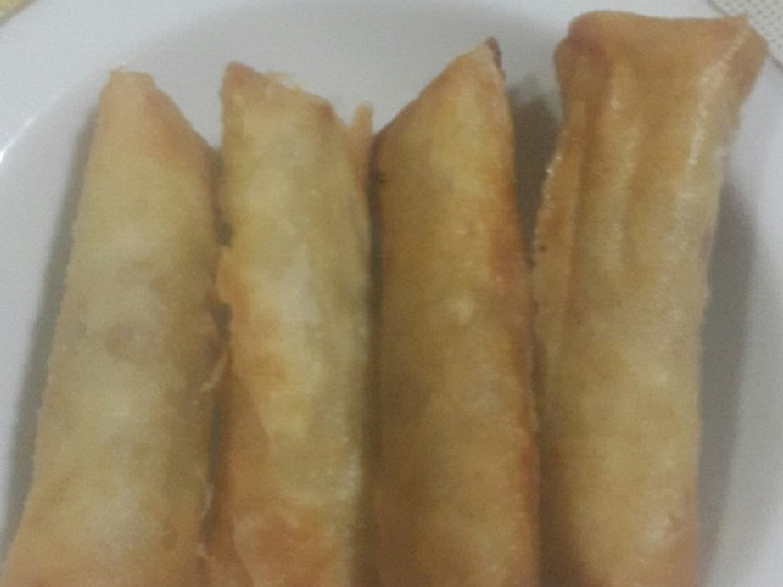 Bagaimana Menyiapkan Lumpia Semarang Mini, Enak