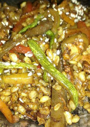 Foto principal de Wok de pollo y arroz yamaní
