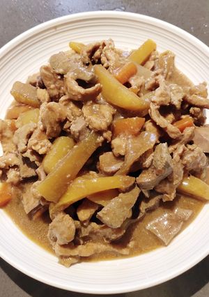 A picture of Sautéed Pork and Liver.